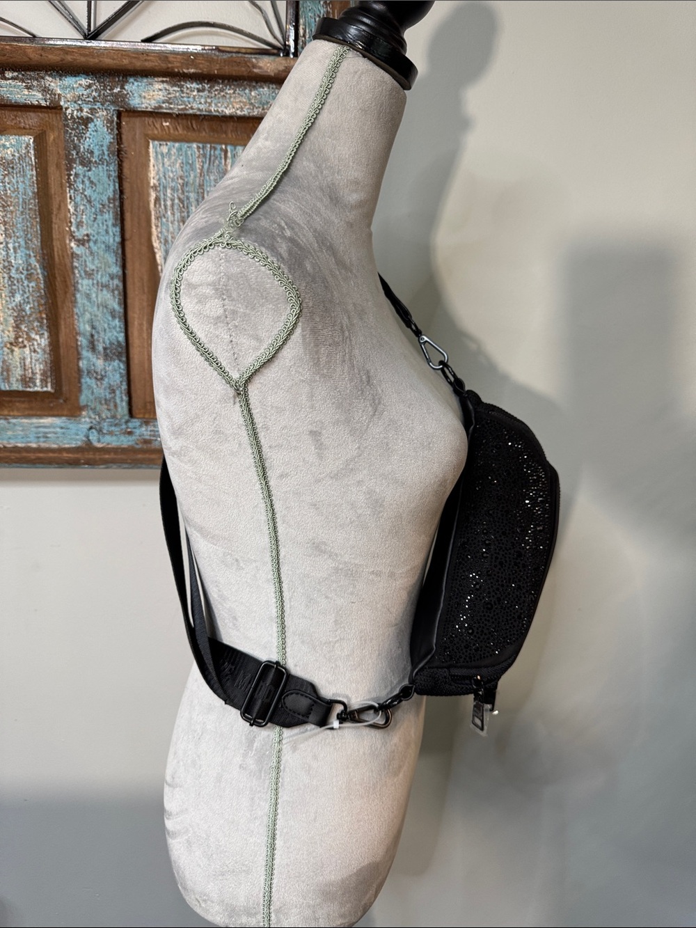 Steve Madden Black Crystal-Embellished Crossbody belt sling bag NWT - Picture 5 of 16